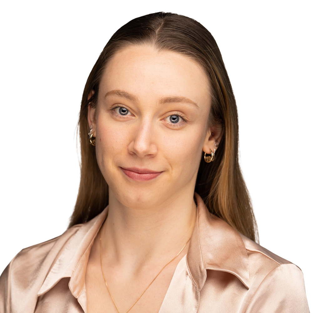 Rachel East Head Shot - Senior Research Analyst
